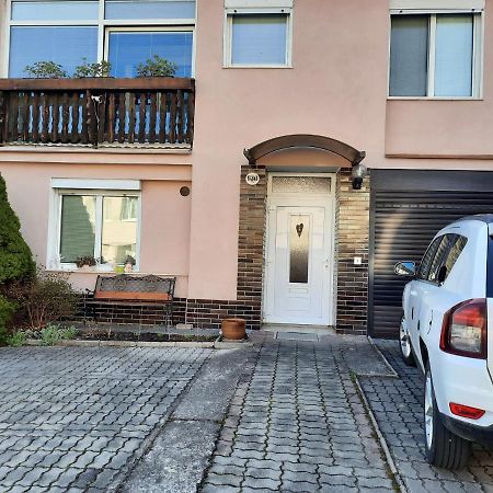 דירות Hluboká nad Vltavou Apartman Polni 930 מראה חיצוני תמונה
